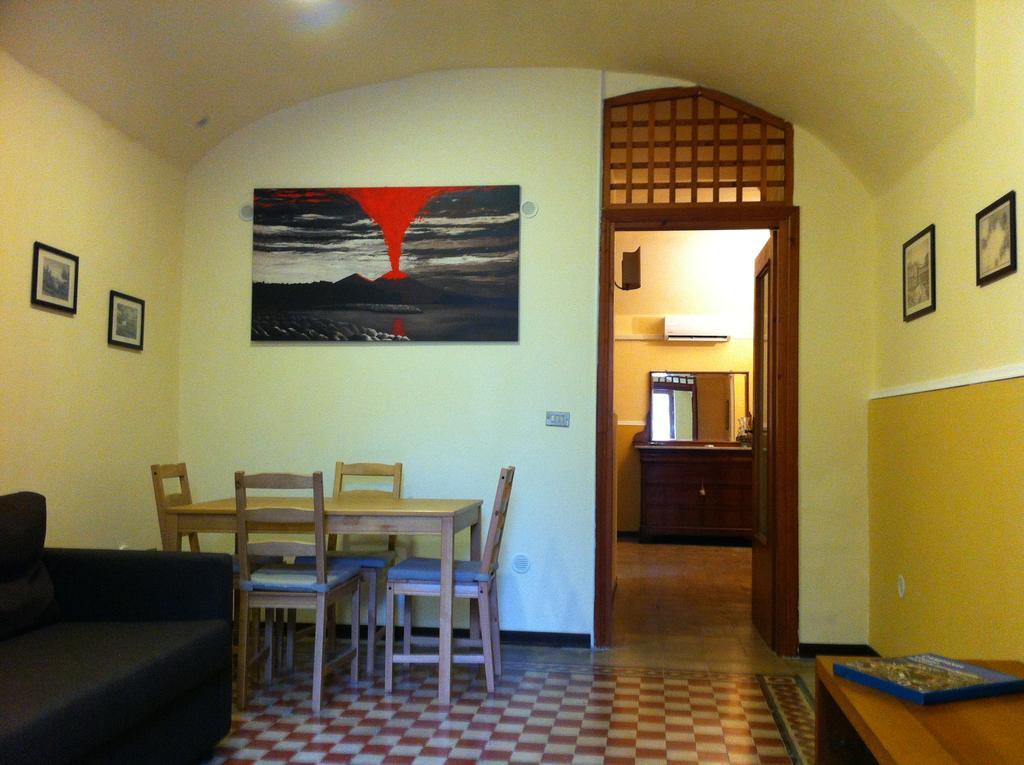 Casa Vacanze Amedeo 那不勒斯 外观 照片