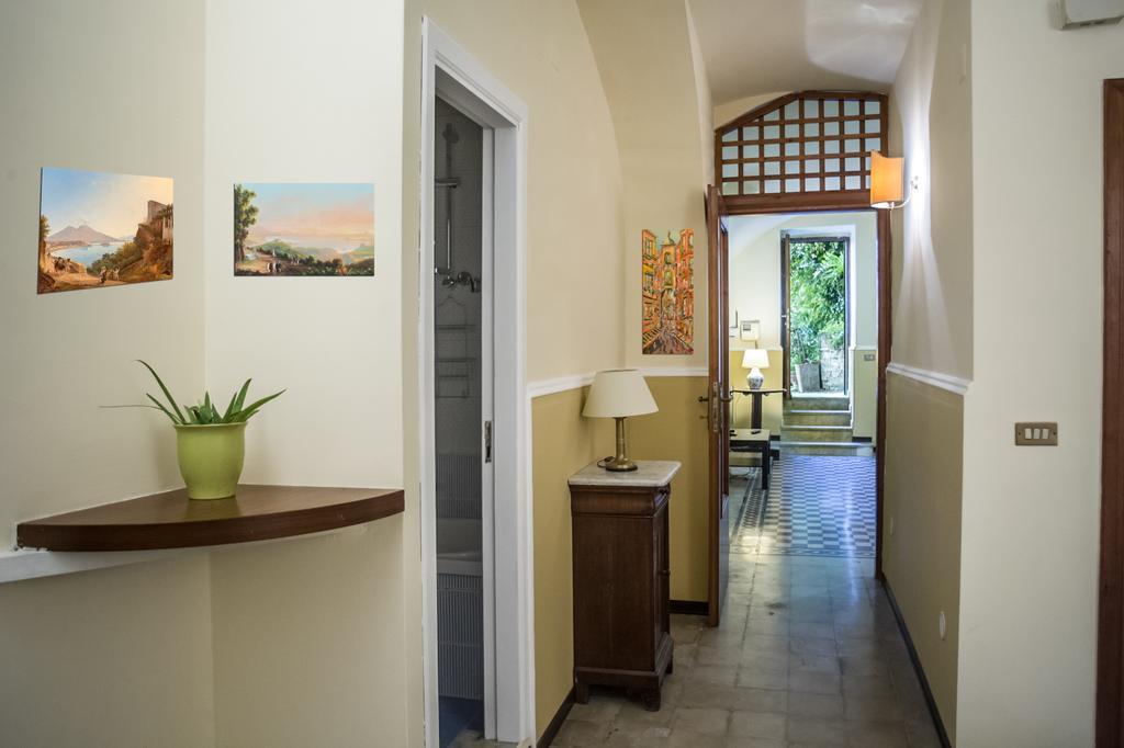 Casa Vacanze Amedeo 那不勒斯 外观 照片